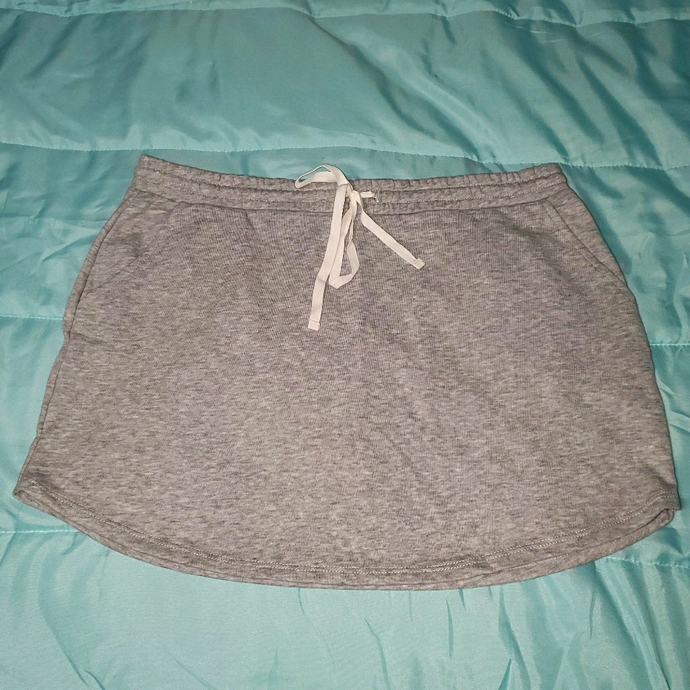 Gray skirt with drawstring